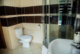 Хостелы Hostel KaWuKa Забже Двухместный номер с 2 отдельными кроватями-8