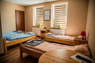 Хостелы Hostel KaWuKa Забже Четырехместный номер-3