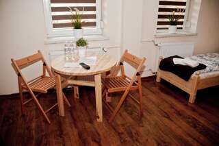 Хостелы Hostel KaWuKa Забже Двухместный номер с 2 отдельными кроватями-19